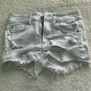 American Eagle White Denim Shorts!!